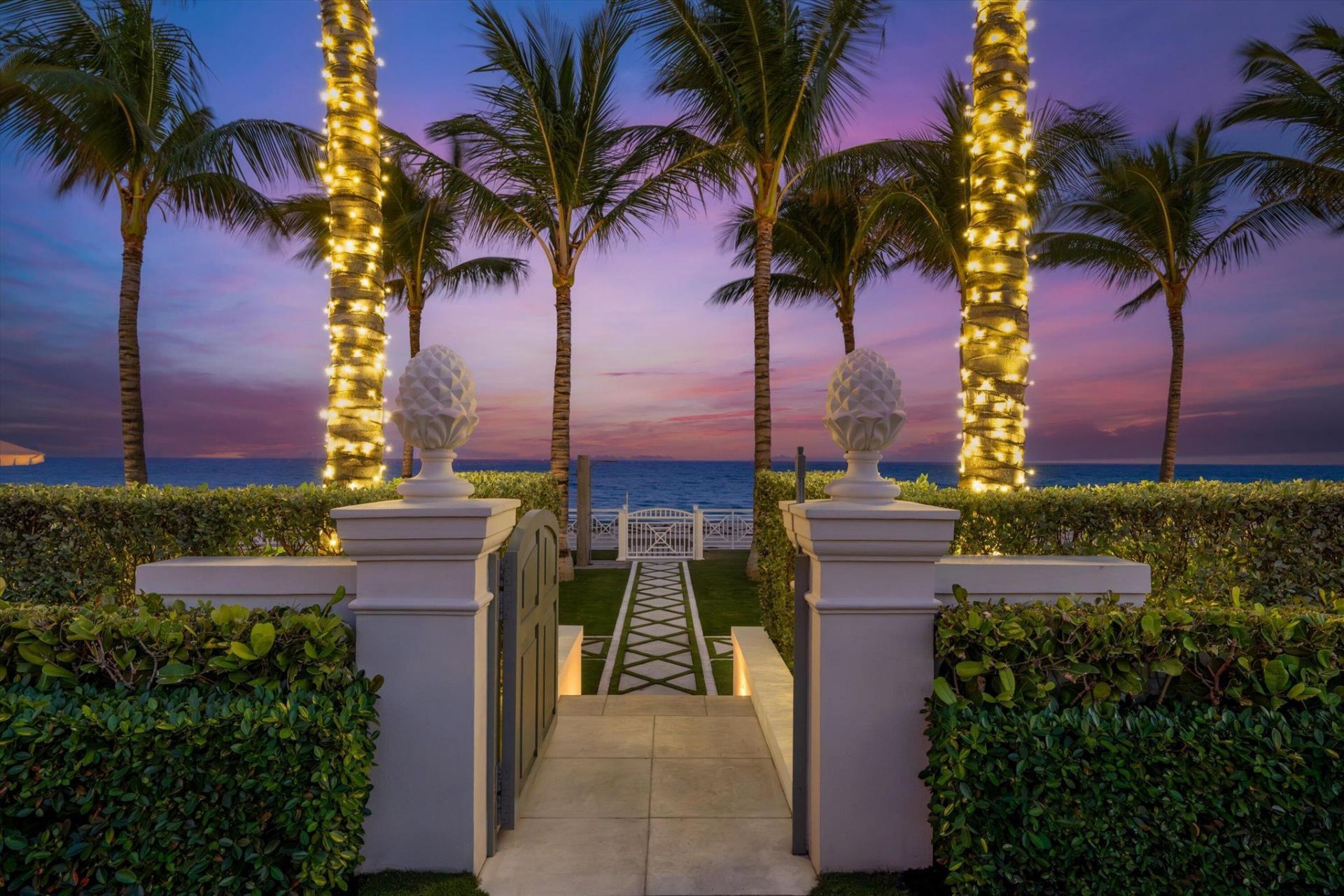 880 S Ocean Boulevard, Palm Beach, FL 33480 Photo