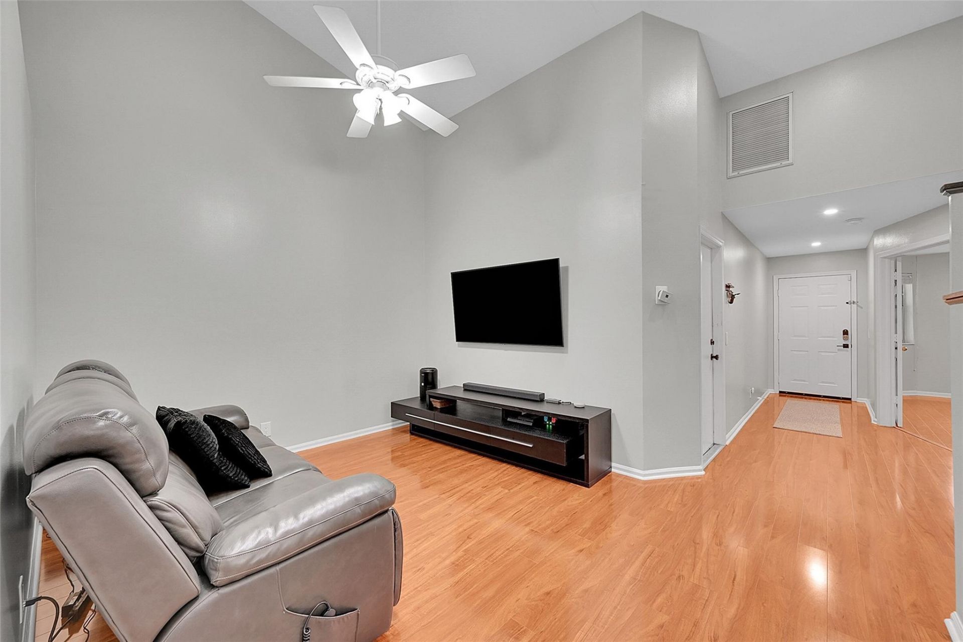 7428 S Pinewalk Dr S, Unit 18-4, Margate, FL 33063 Photo