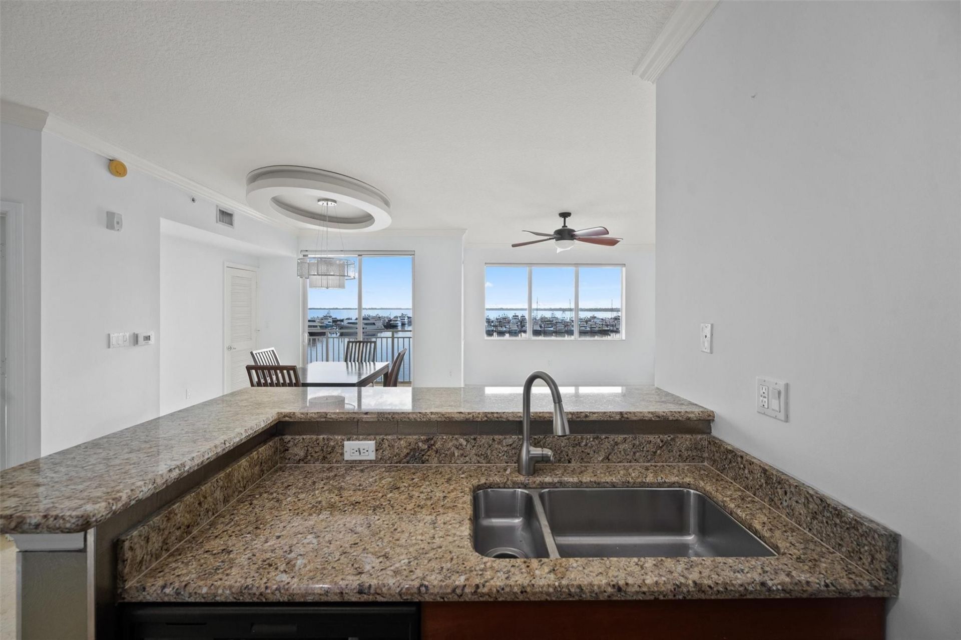 675 NW Flagler Ave, Unit 303, Stuart, FL 34994 Photo