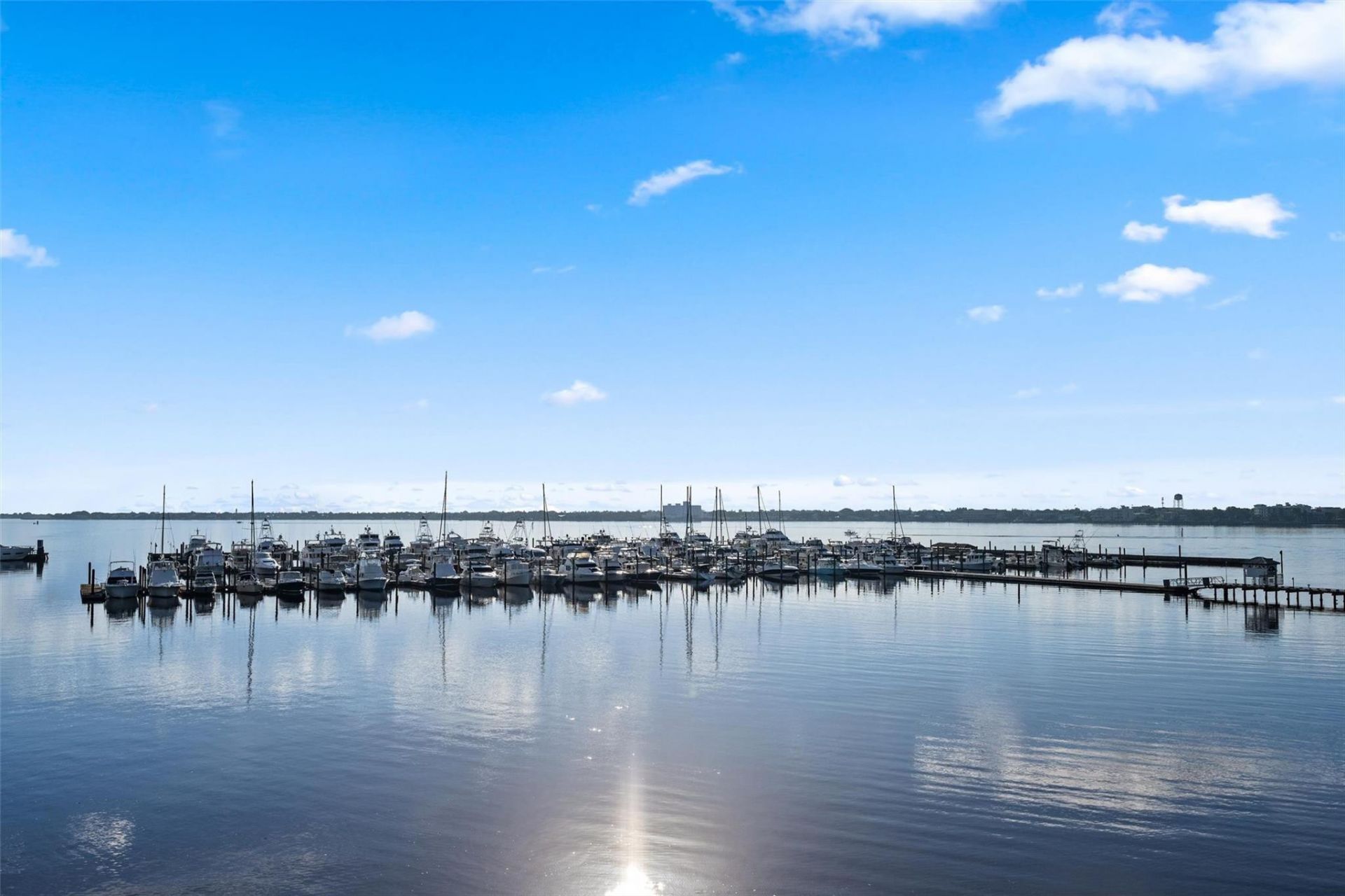 675 NW Flagler Ave, Unit 303, Stuart, FL 34994 Photo