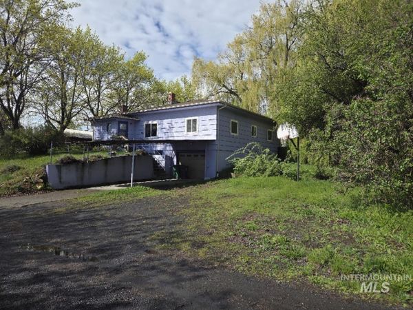 615 N Washington, Moscow, ID 83843