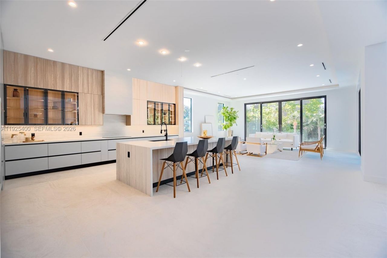 9840 SW 73rd Ct, Pinecrest, FL 33156 Photo