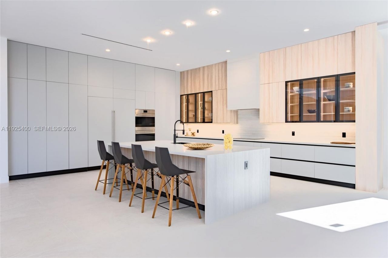 9840 SW 73rd Ct, Pinecrest, FL 33156 Photo