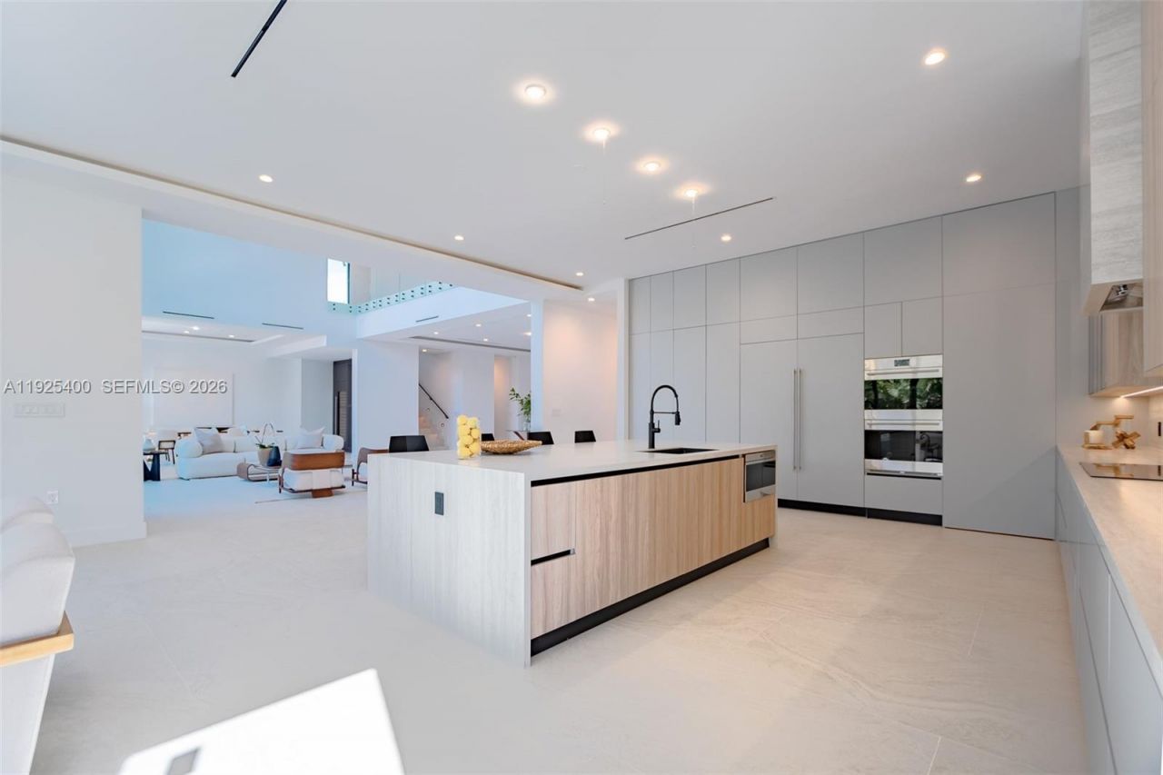 9840 SW 73rd Ct, Pinecrest, FL 33156 Photo