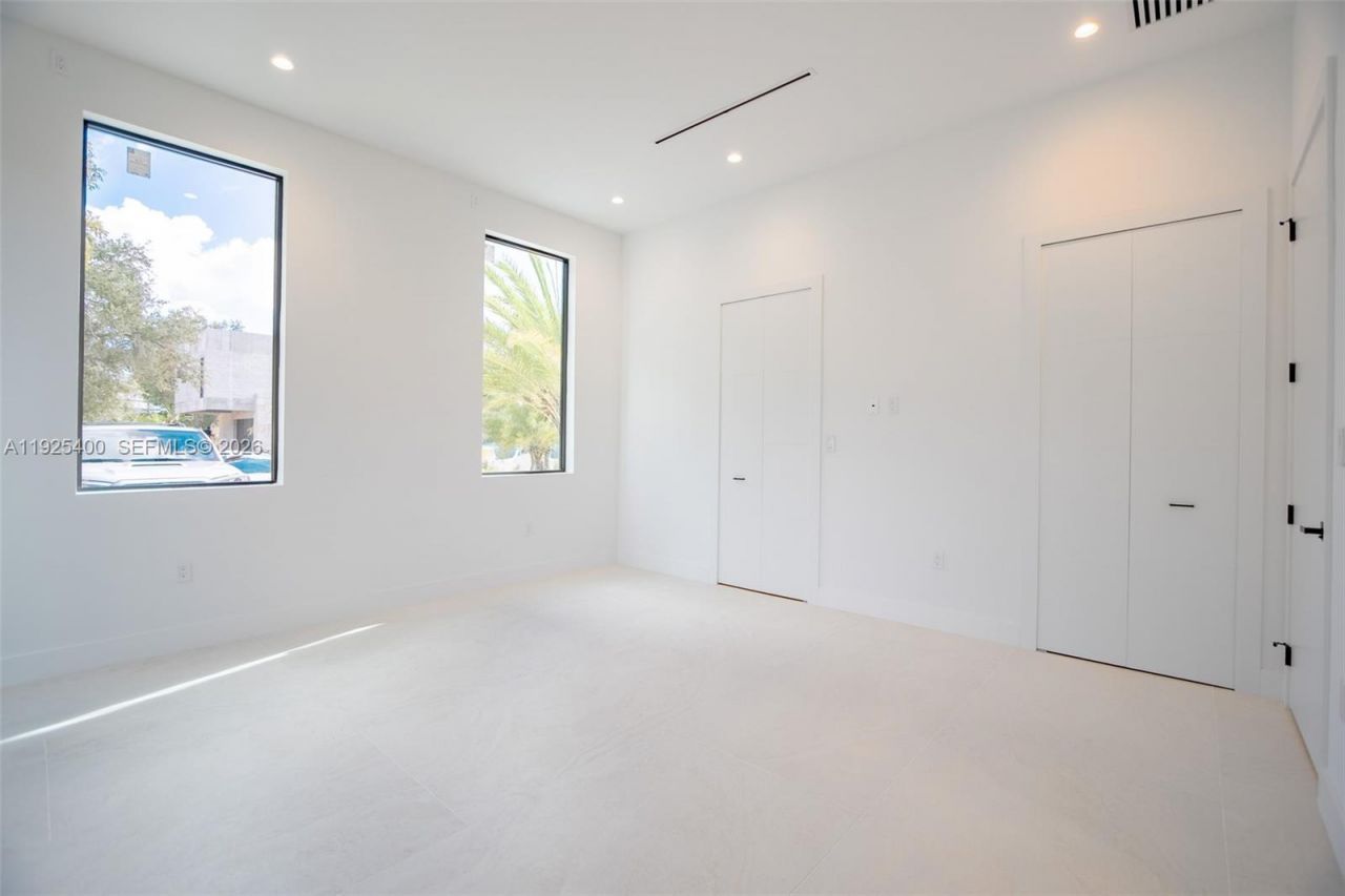 9840 SW 73rd Ct, Pinecrest, FL 33156 Photo