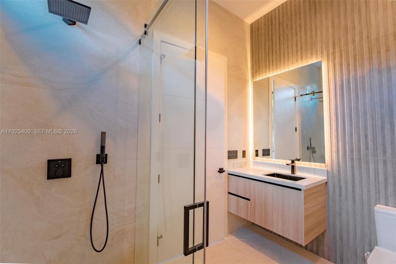 9840 SW 73rd Ct, Pinecrest, FL 33156 Photo