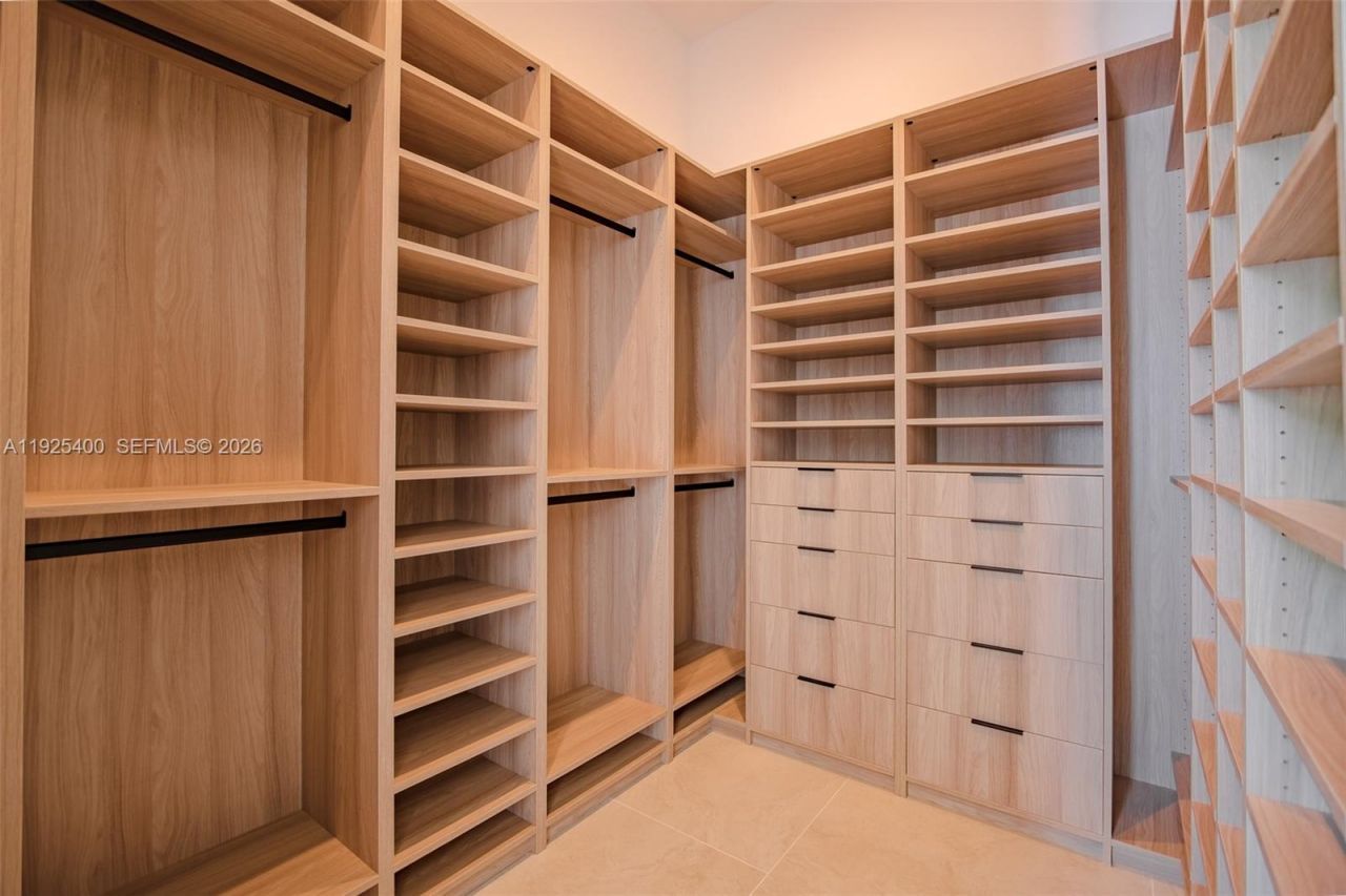 9840 SW 73rd Ct, Pinecrest, FL 33156 Photo