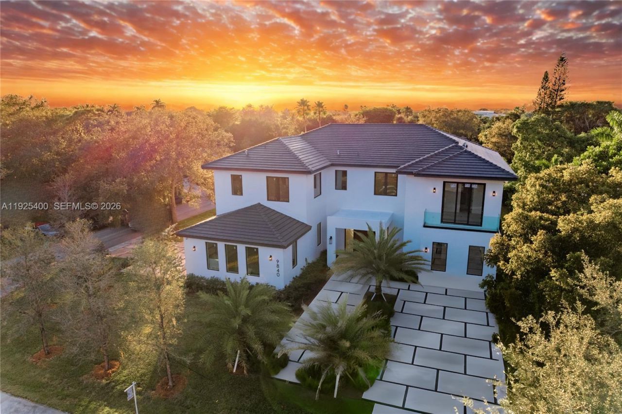 9840 SW 73rd Ct, Pinecrest, FL 33156 Photo