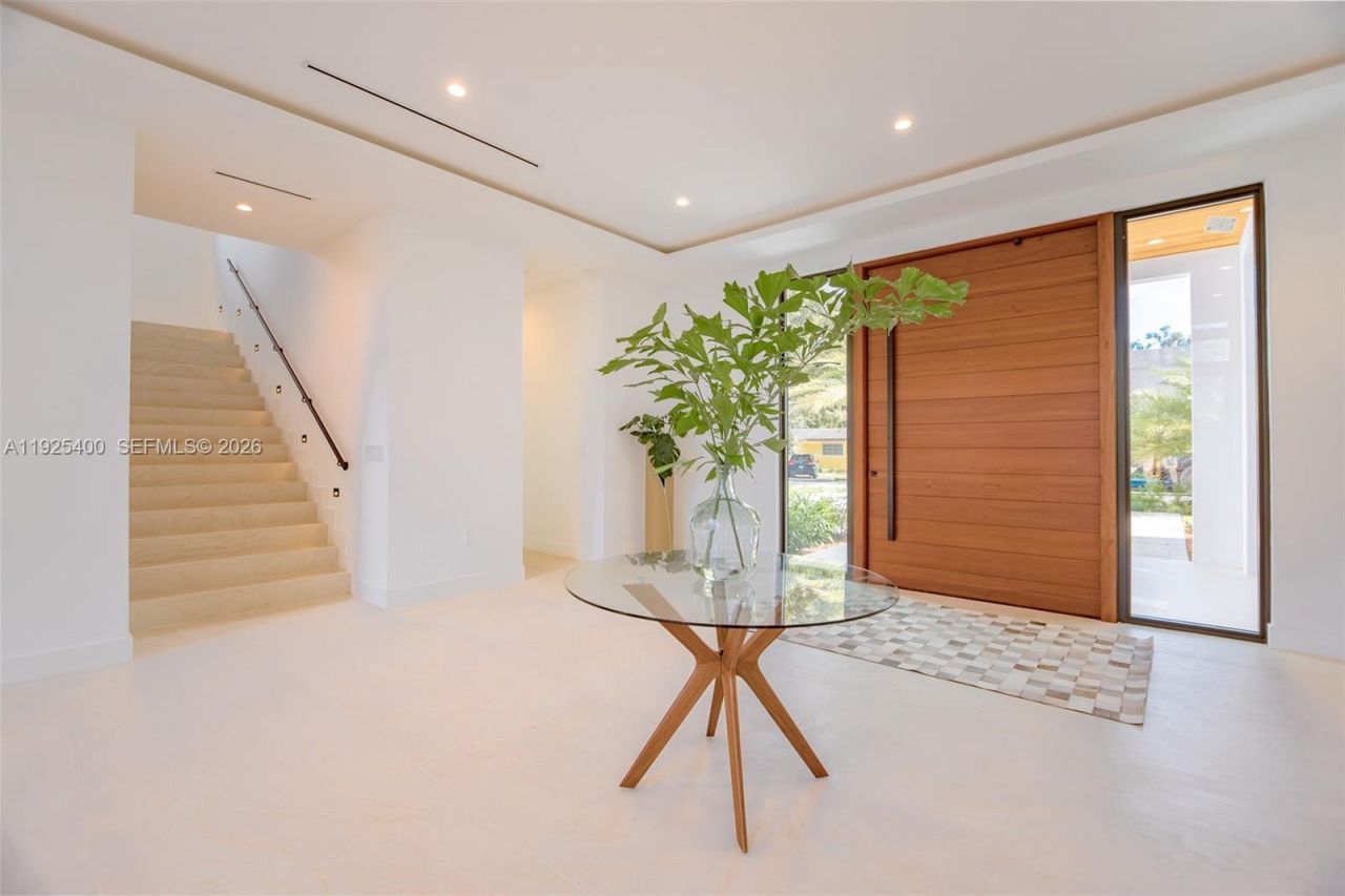 9840 SW 73rd Ct, Pinecrest, FL 33156 Photo