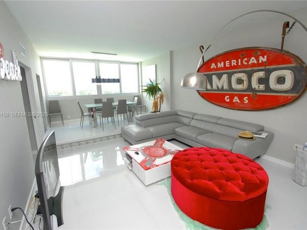 800 West Ave, Unit PH27, Miami Beach, FL 33139