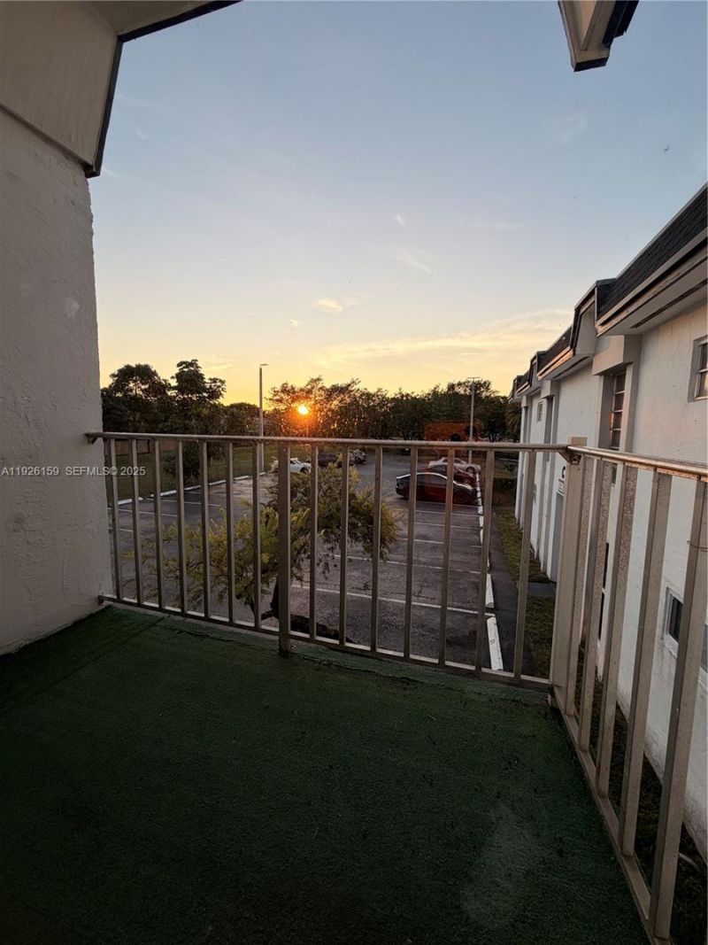 7250 SW 94th Pl, Unit B8, Miami, FL 33173 Photo