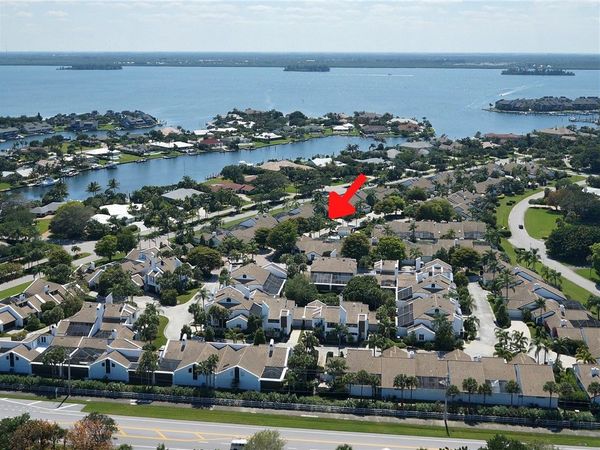 2051 Las Ramblas, Unit 2051, Vero Beach, FL 32963