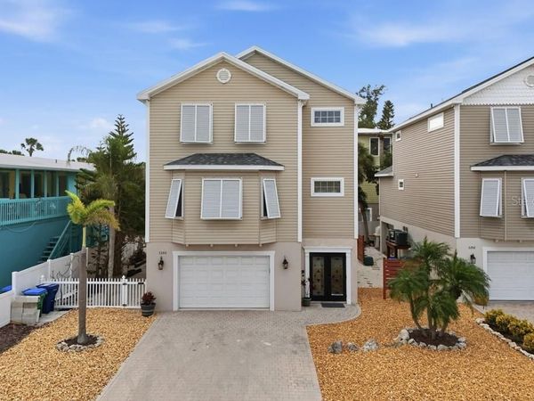 5390 GULF DRIVE, HOLMES BEACH, FL 34217