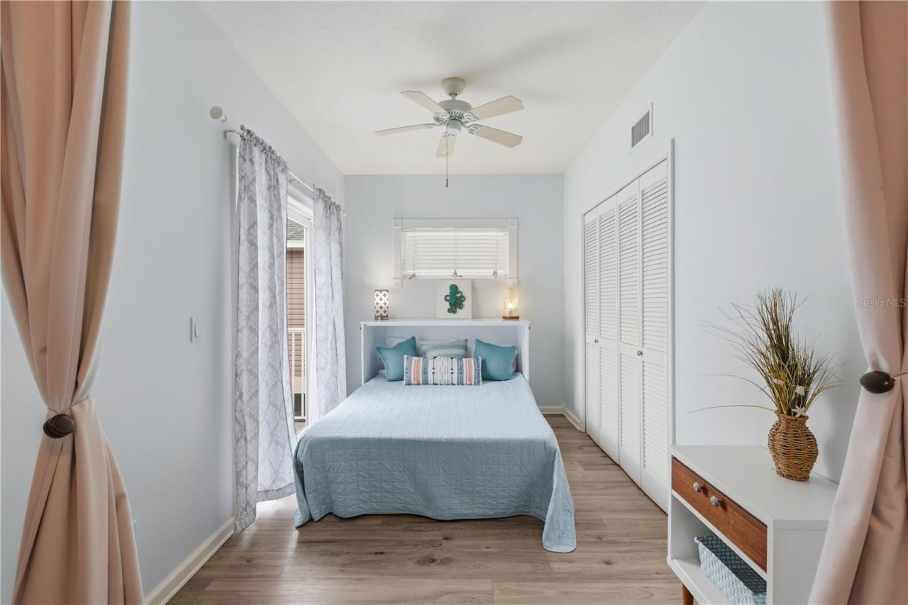 5390 Gulf Drive, Holmes Beach, FL 34217 Photo