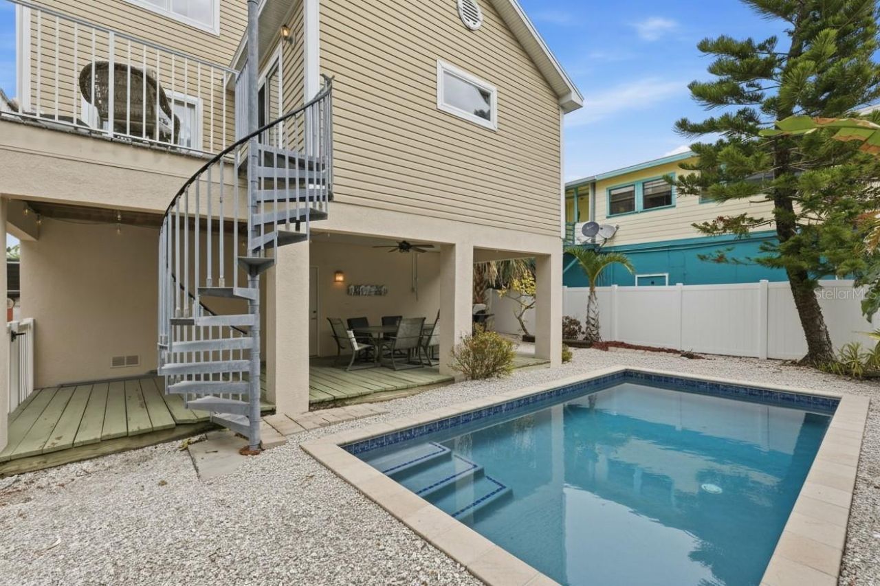 5390 Gulf Drive, Holmes Beach, FL 34217 Photo