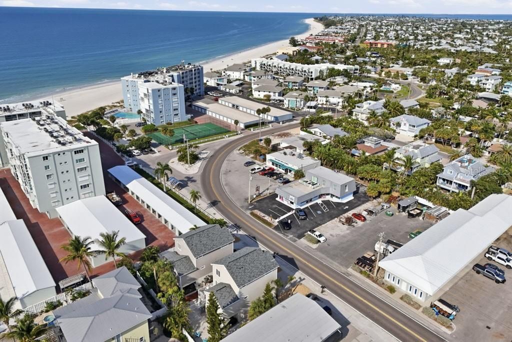 5390 Gulf Drive, Holmes Beach, FL 34217 Photo