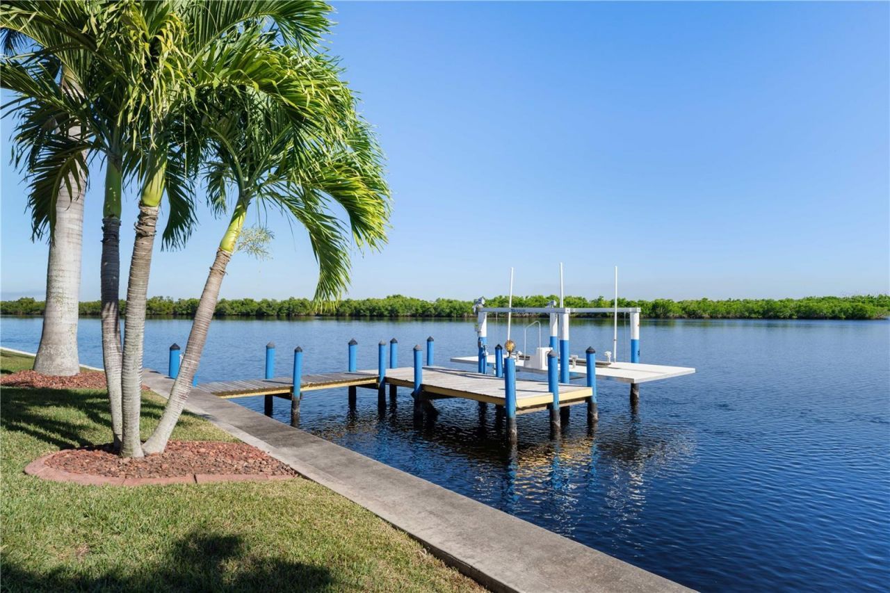 3572 Peace River Drive, Punta Gorda, FL 33983 Photo