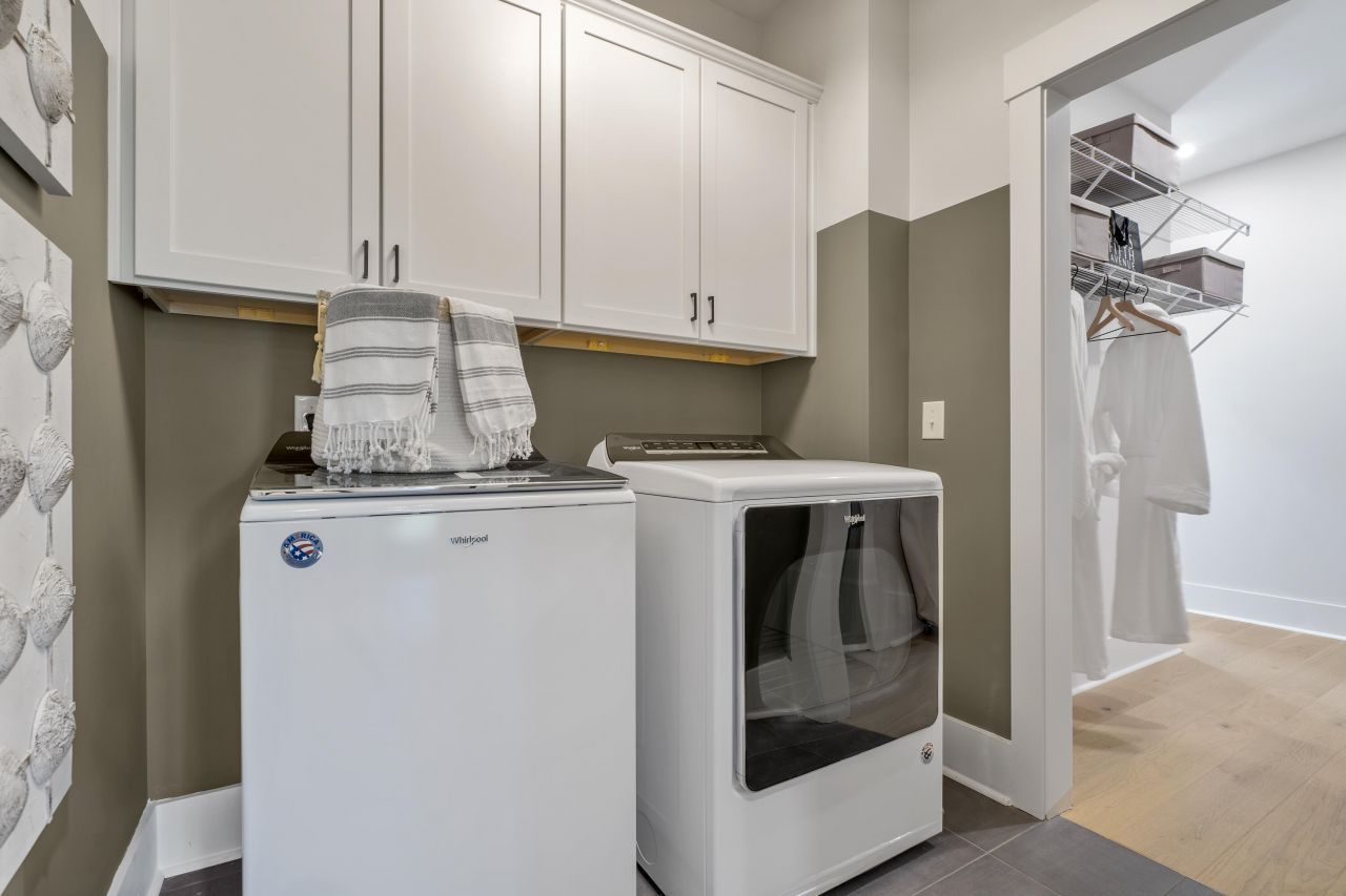 1266 Harriman Lane Photo 14