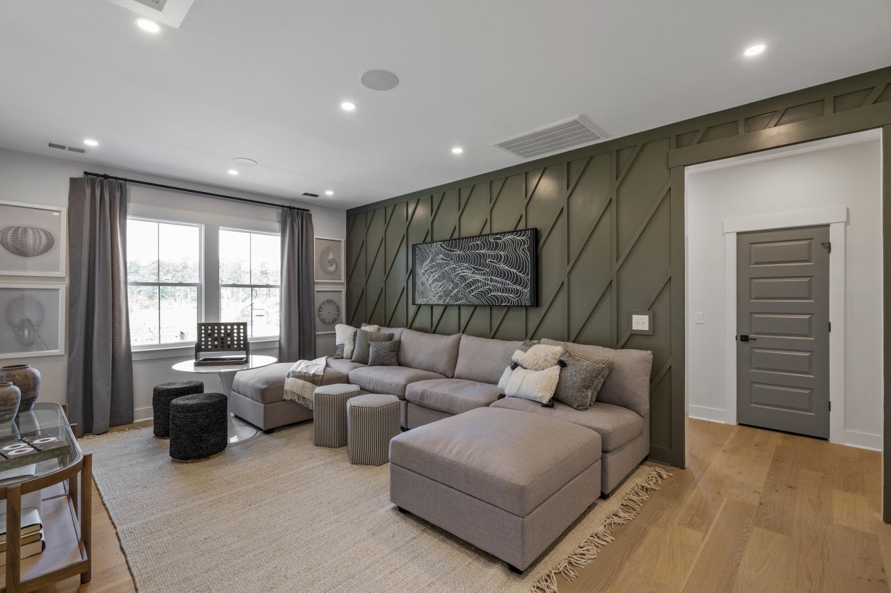 1266 Harriman Lane Photo 19