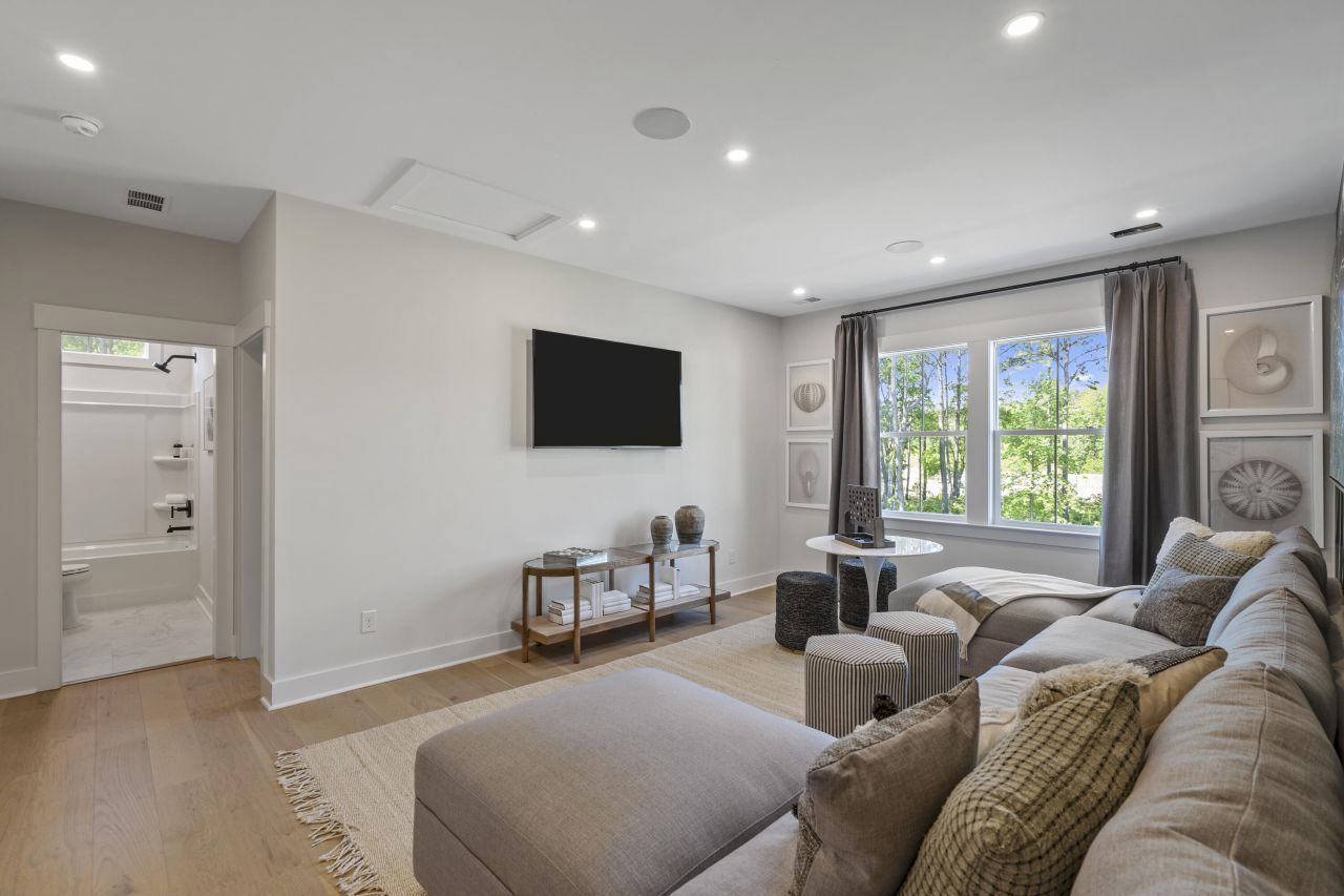 1266 Harriman Lane Photo 20