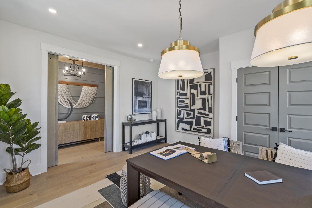 1266 Harriman Lane Photo 6