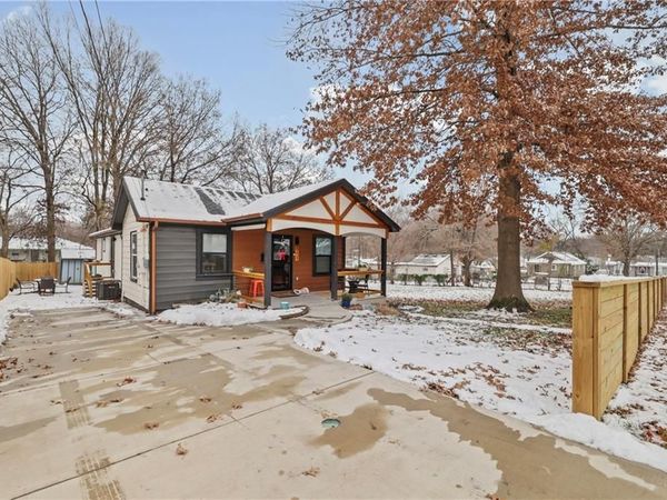 811 S Marion Avenue, Independence, MO 64052