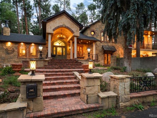 1815 Pine Grove Avenue, Colorado Springs, CO 80906