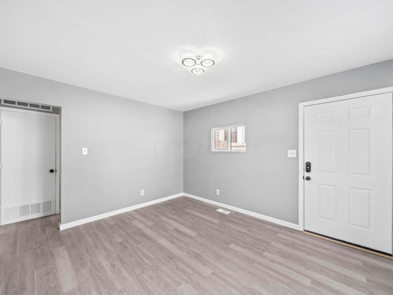 354 S Harris Avenue, Columbus, OH 43204 Photo 4