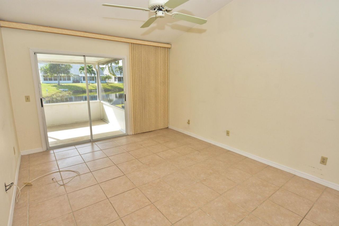 2544 SE Tropical East Circle E, Port Saint Lucie, FL 34952 Photo