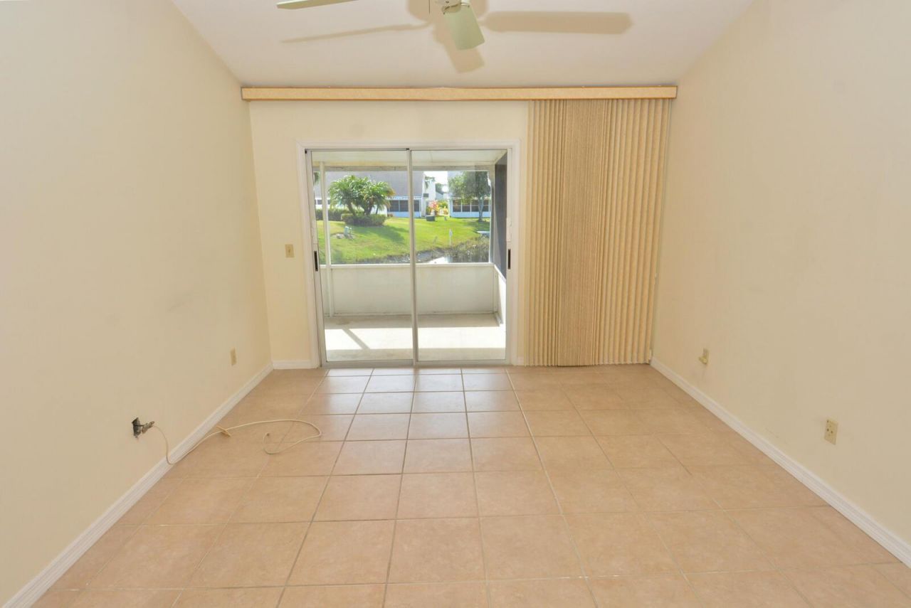 2544 SE Tropical East Circle E, Port Saint Lucie, FL 34952 Photo