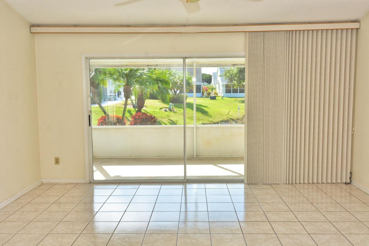 2544 SE Tropical East Circle E, Port Saint Lucie, FL 34952 Photo