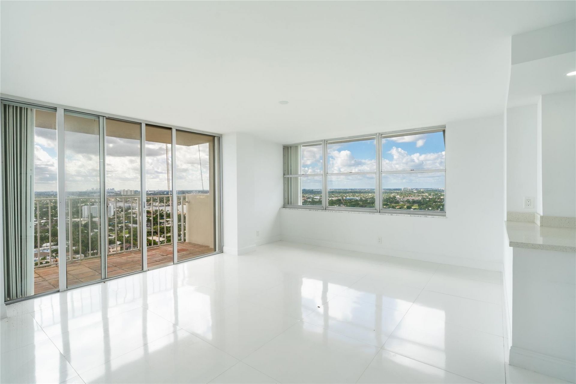 111 Briny Avenue, Unit 2314, Pompano Beach, FL 33062 Photo