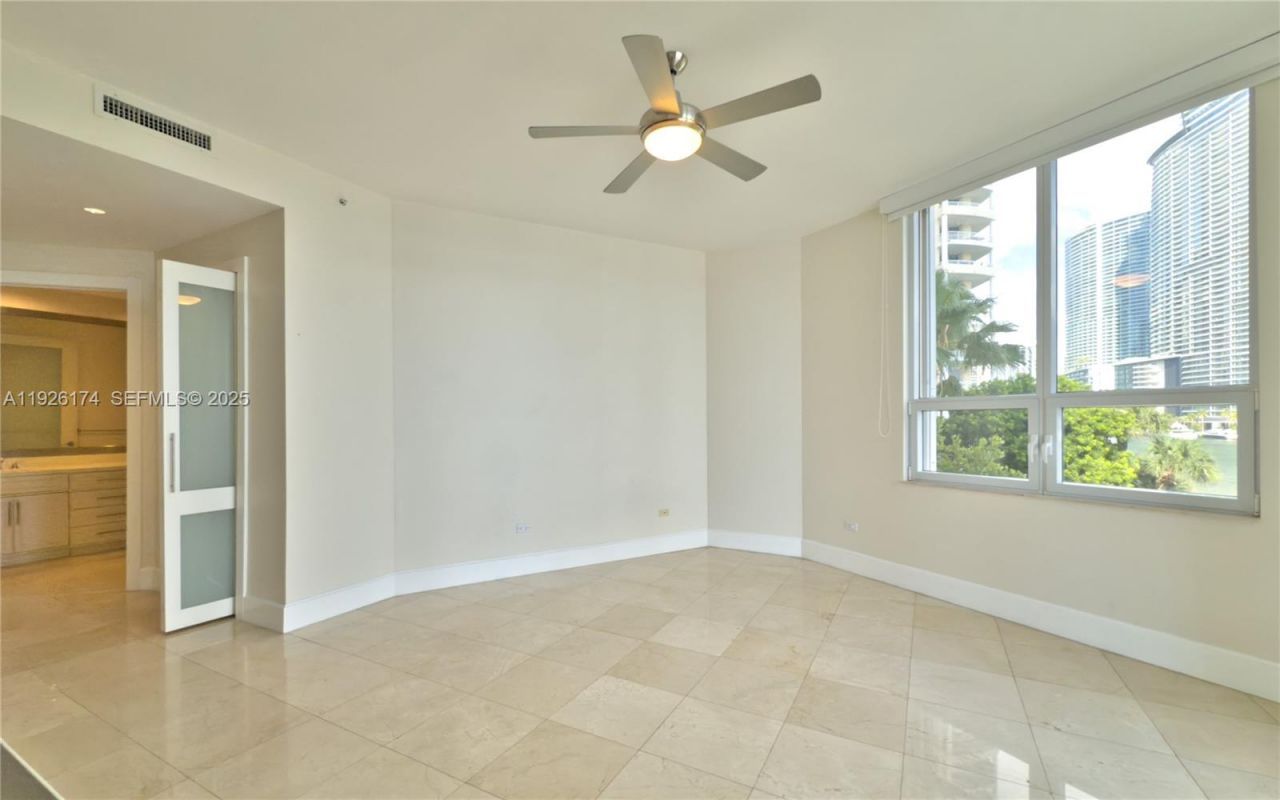 848 Brickell Key Dr, Unit 306, Miami, FL 33131 Photo
