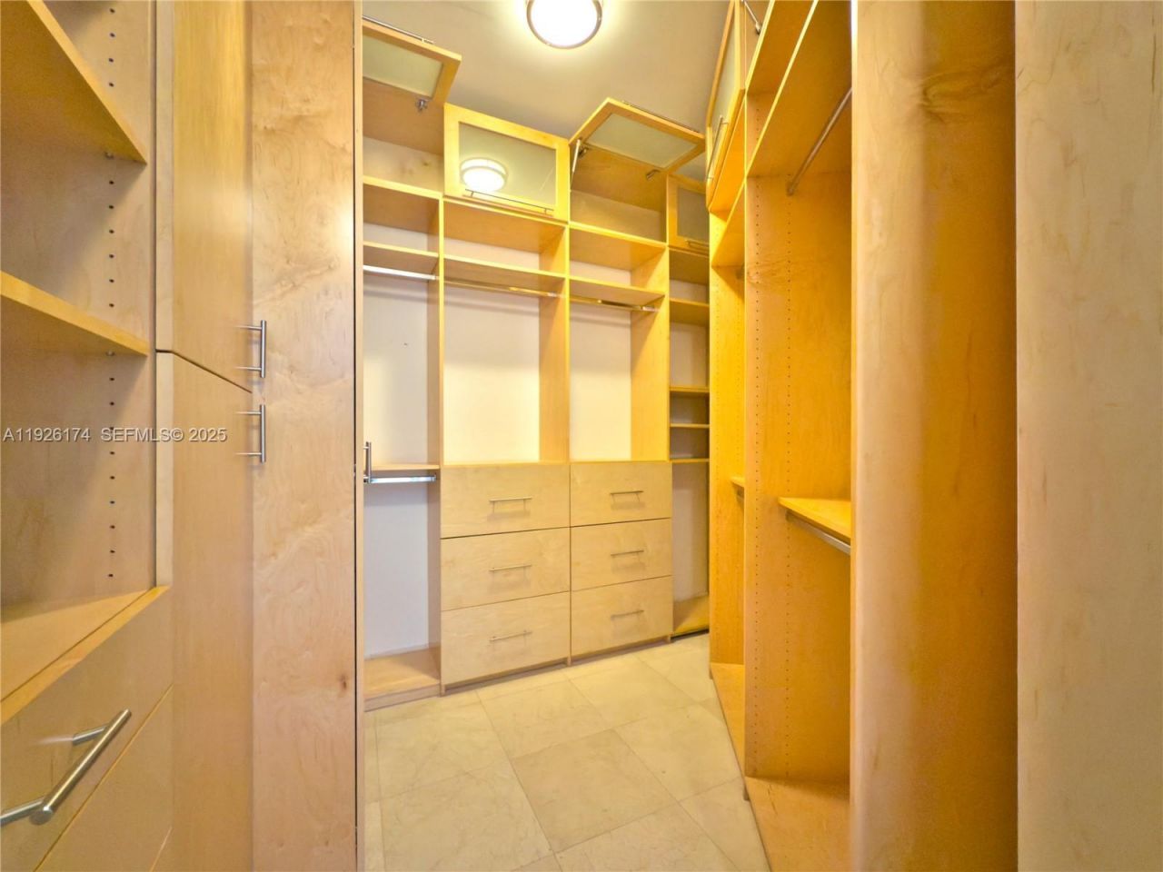 848 Brickell Key Dr, Unit 306, Miami, FL 33131 Photo