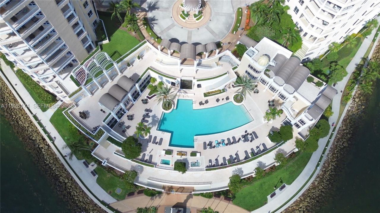 848 Brickell Key Dr, Unit 306, Miami, FL 33131 Photo