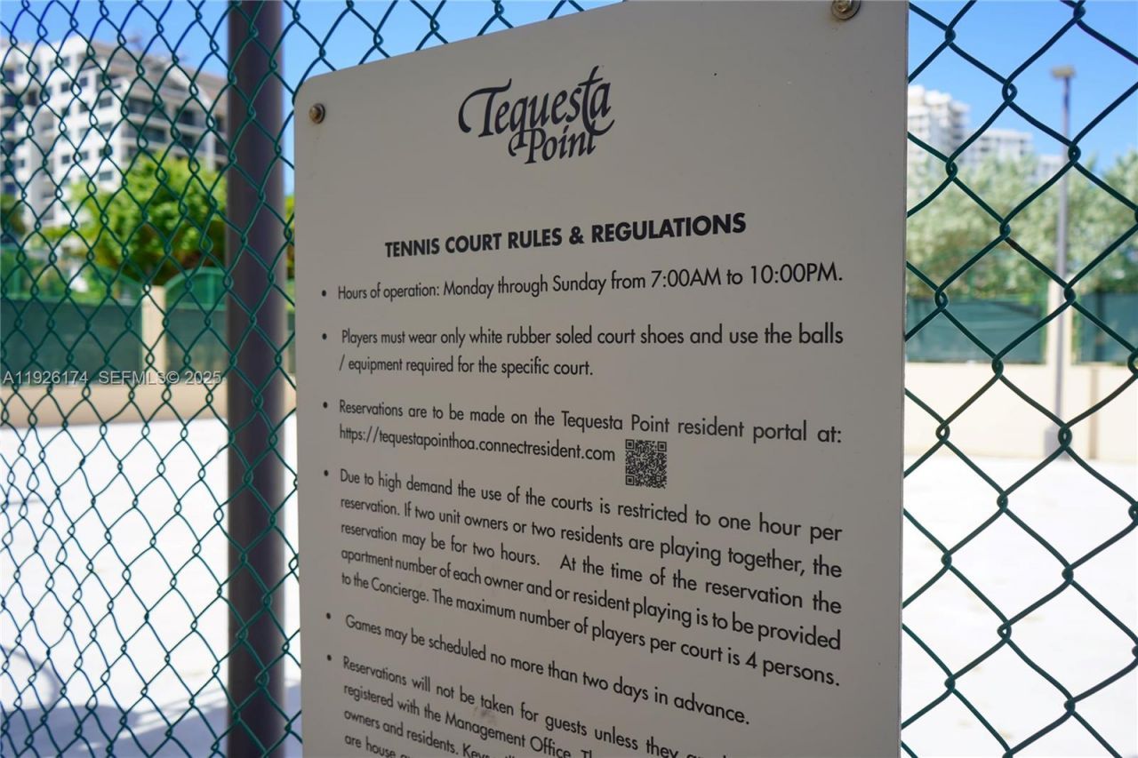 848 Brickell Key Dr, Unit 306, Miami, FL 33131 Photo