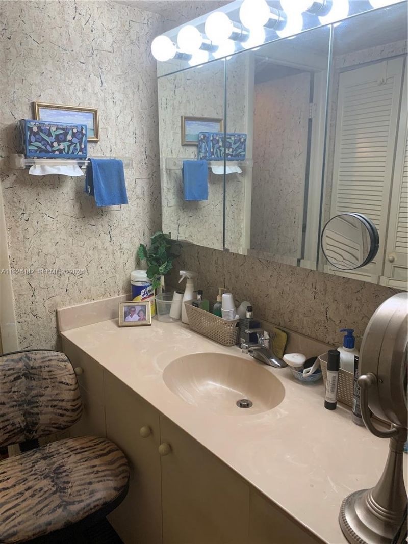 1400 Saint Charles, Unit 505, Pembroke Pines, FL 33026 Photo