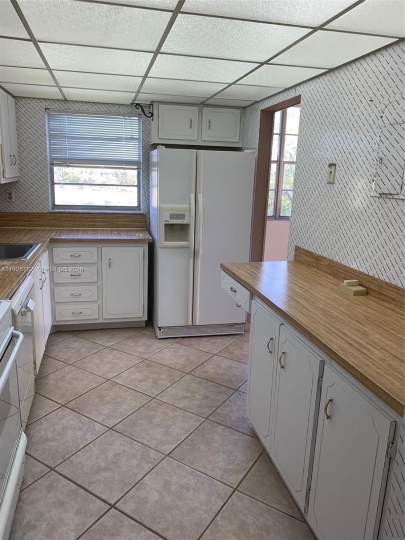 1400 Saint Charles, Unit 505, Pembroke Pines, FL 33026 Photo