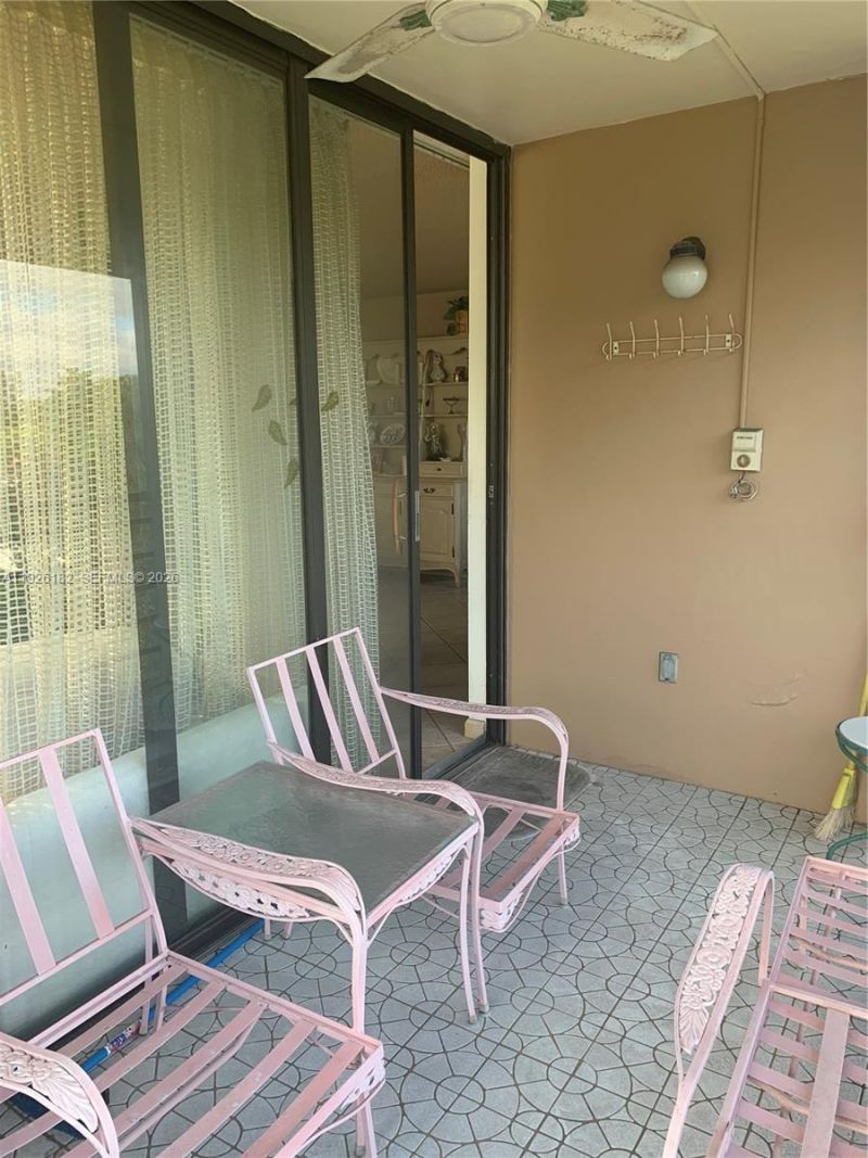 1400 Saint Charles, Unit 505, Pembroke Pines, FL 33026 Photo