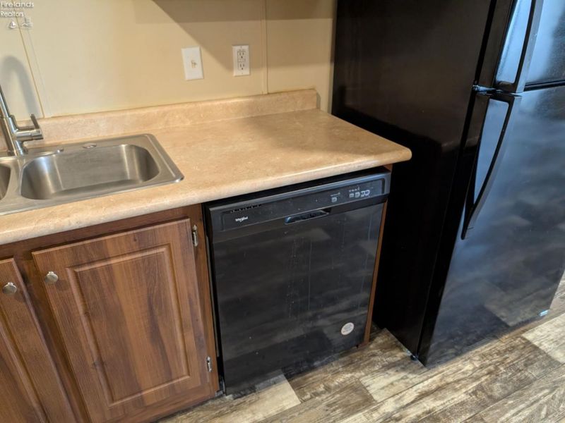 220 Maple Lane, Unit 124, Green Springs, OH 44836 Photo 15