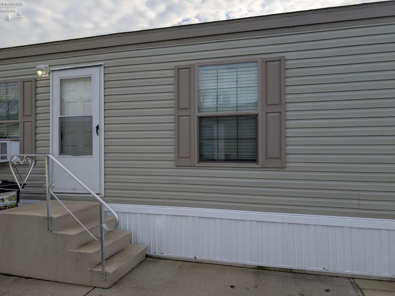 220 Maple Lane, Unit 124, Green Springs, OH 44836 Photo 22