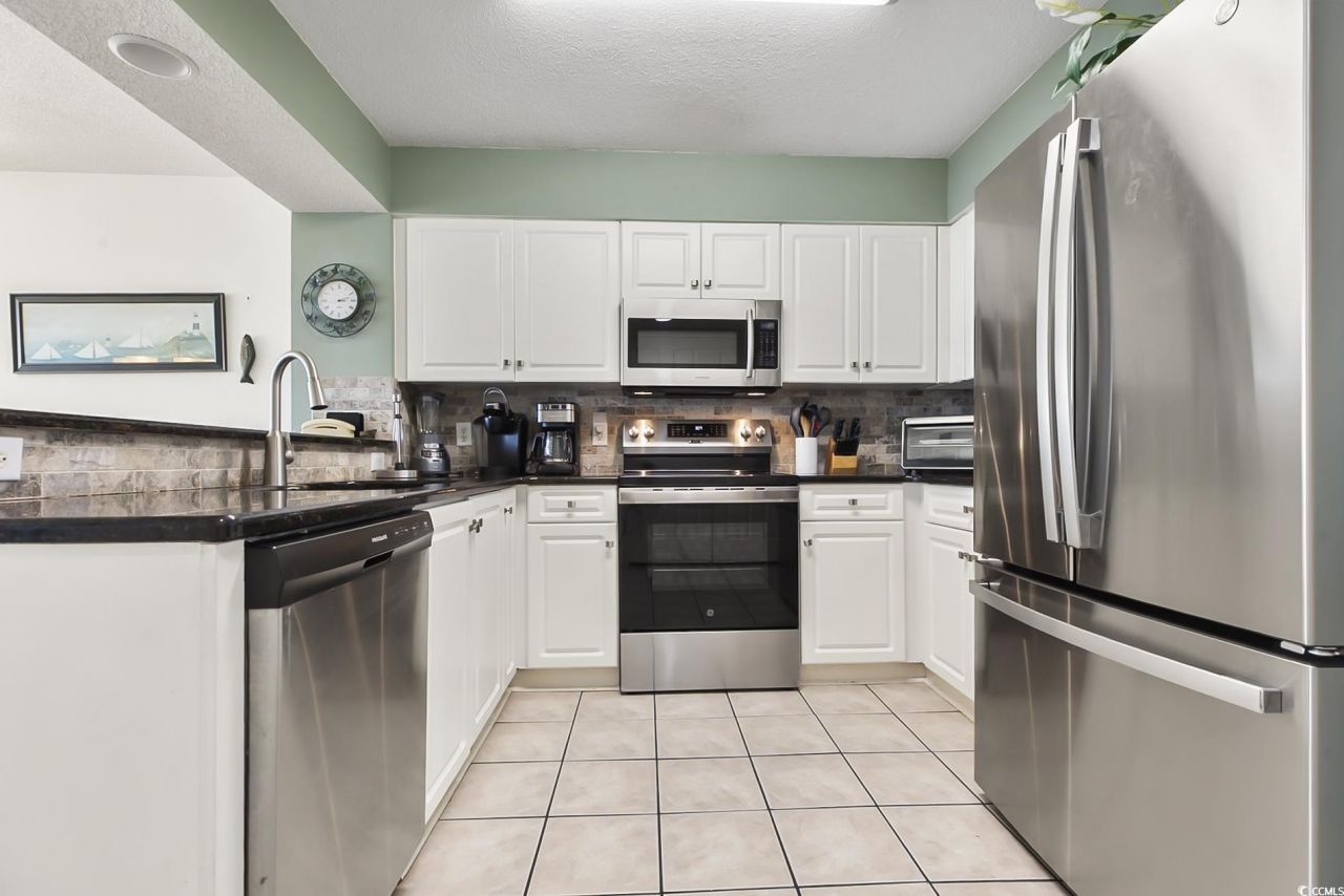 102 N Ocean Blvd. Photo 19