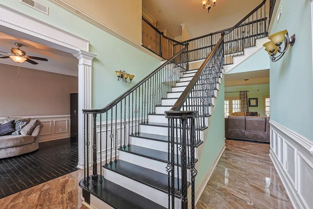 3749 Annandale Dr. Photo 12