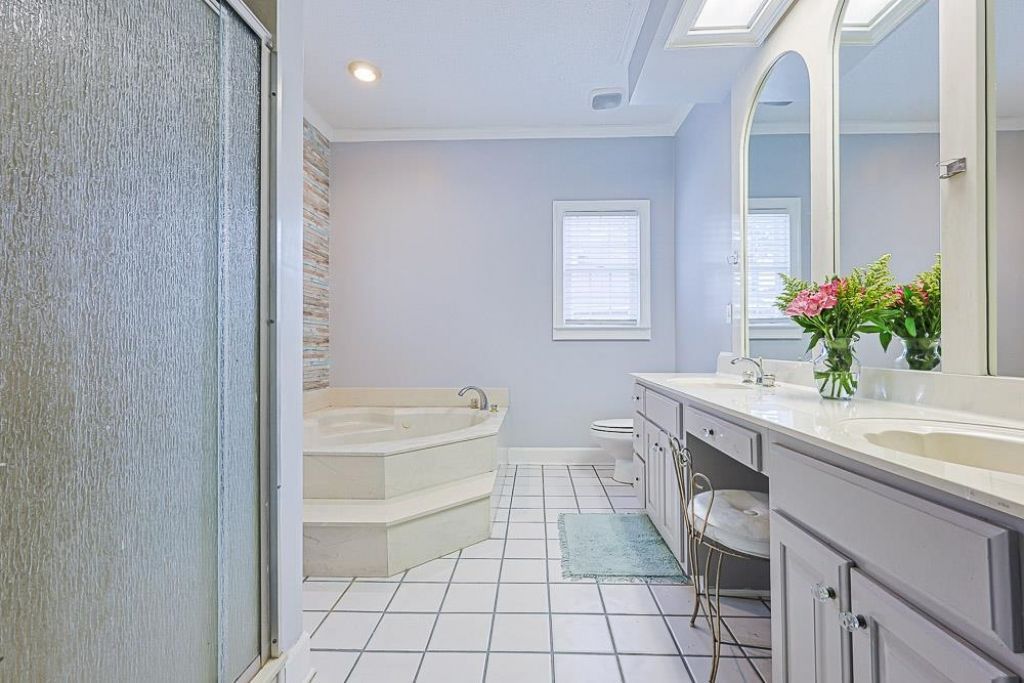 3749 Annandale Dr. Photo 20