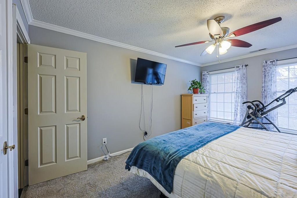 3749 Annandale Dr. Photo 25