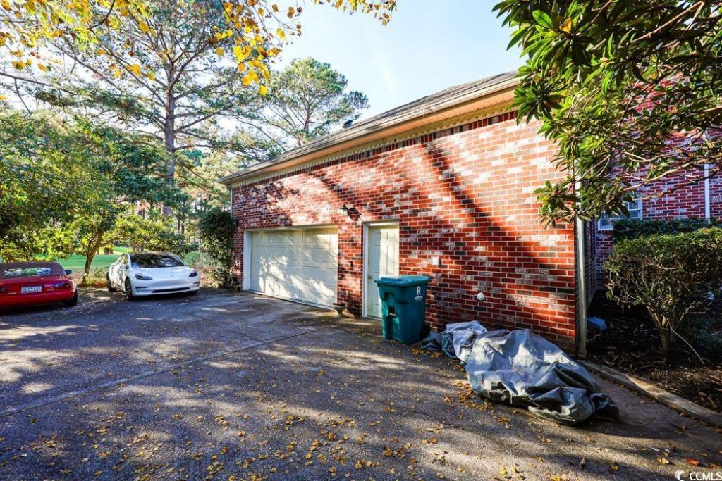 3749 Annandale Dr. Photo 47