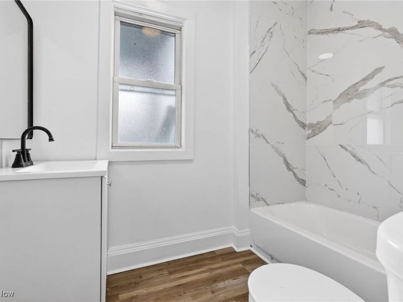 9418 Parkview Avenue, Cleveland, OH 44104 Photo 14