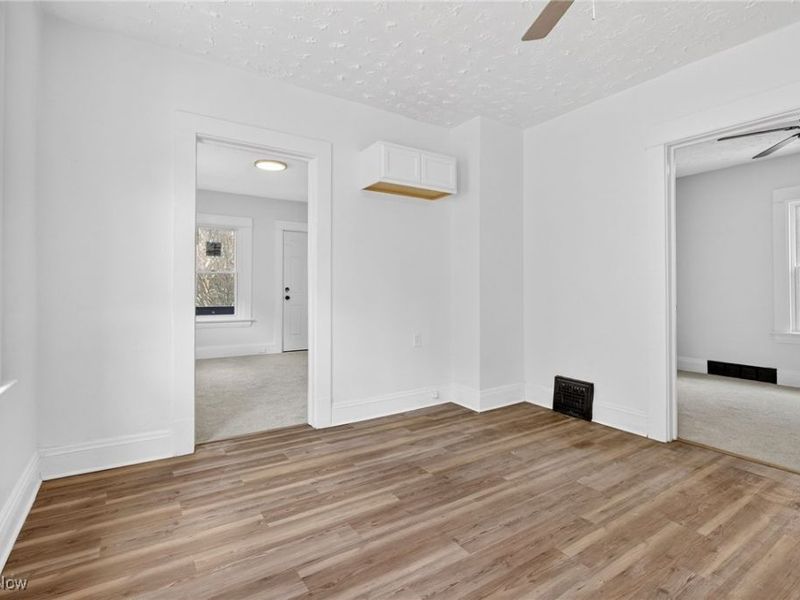 9418 Parkview Avenue, Cleveland, OH 44104 Photo 17