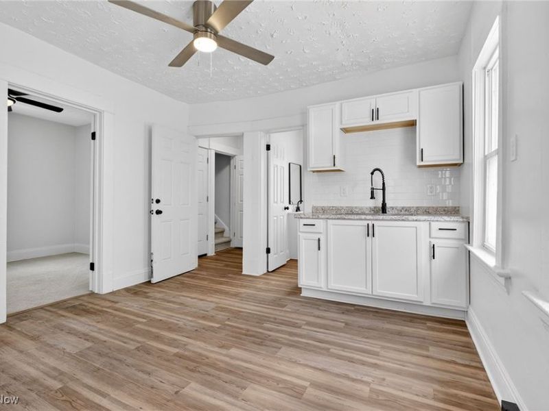 9418 Parkview Avenue, Cleveland, OH 44104 Photo 18