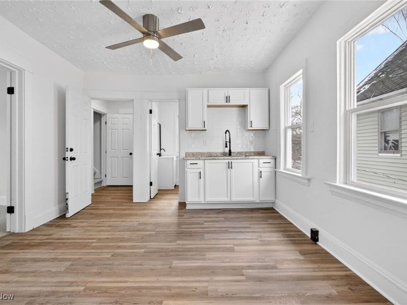 9418 Parkview Avenue, Cleveland, OH 44104 Photo 19